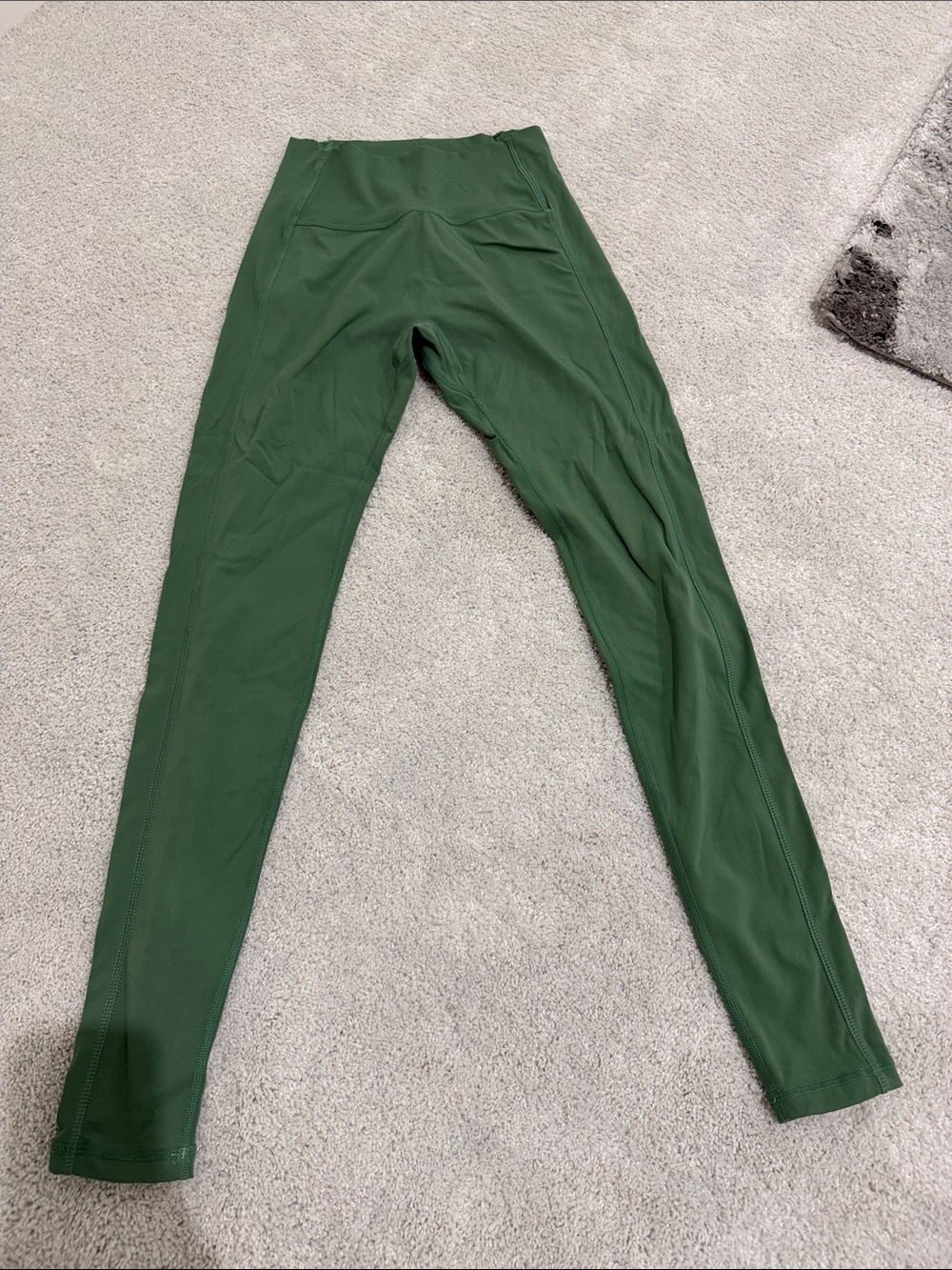 Pulse kinetic legging luxury green